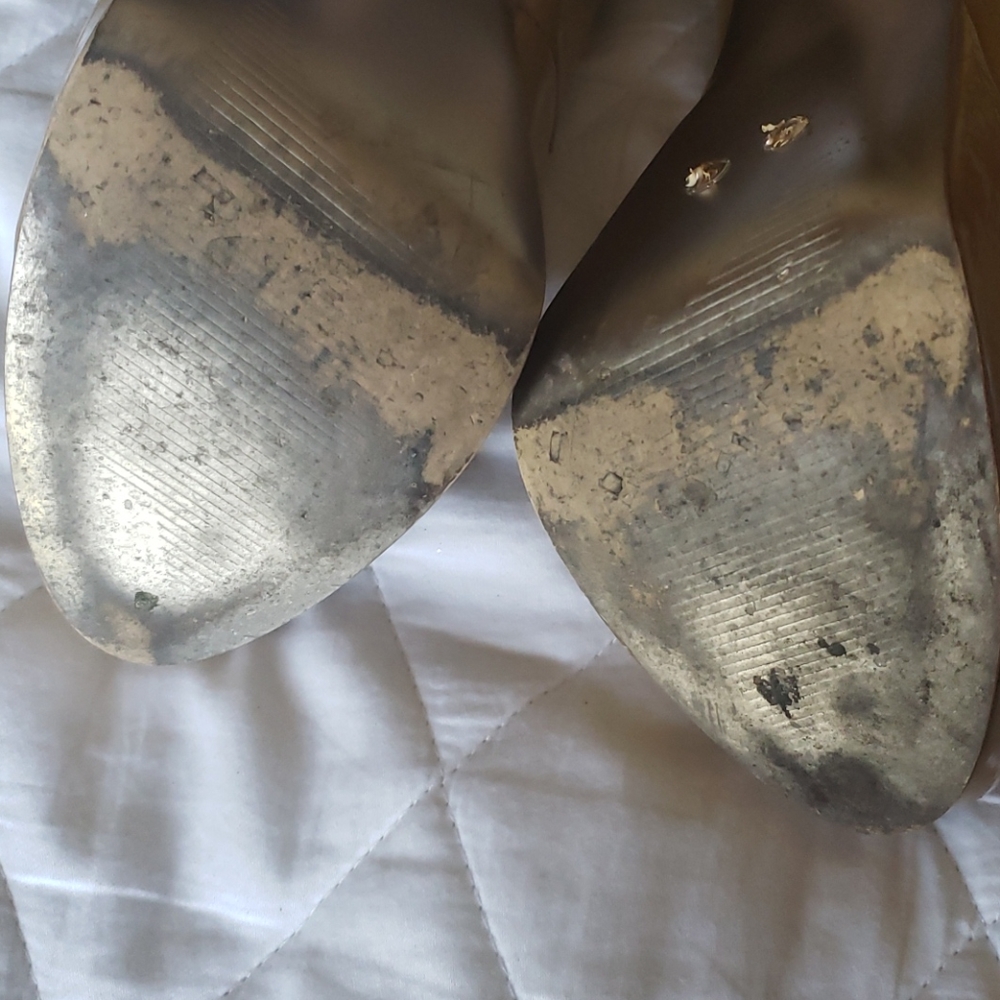 Heels size - Picture 6 of 8